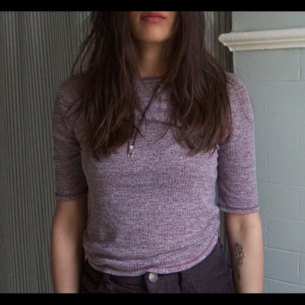 Lightweight 1/2 length sleeve top