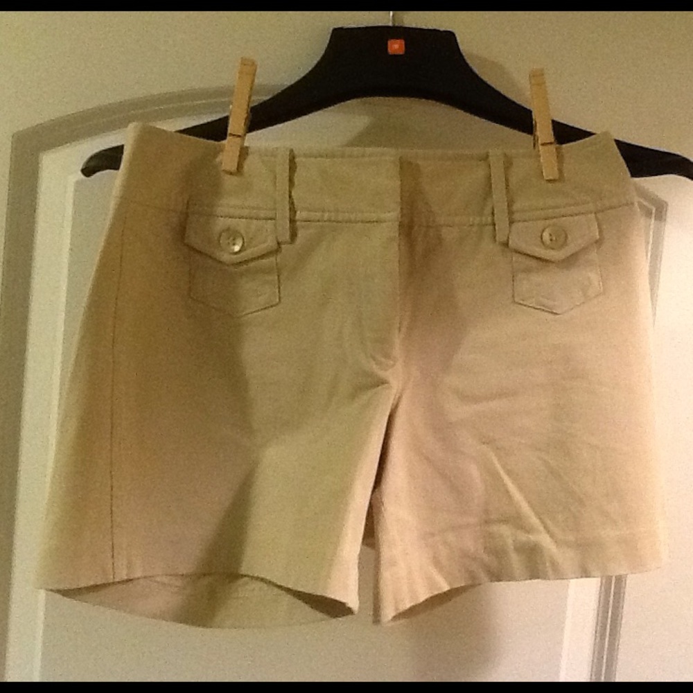 Express Stretch Shorts. Size 1/2.  Khaki.