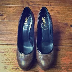 Yves Saint Laurent pumps