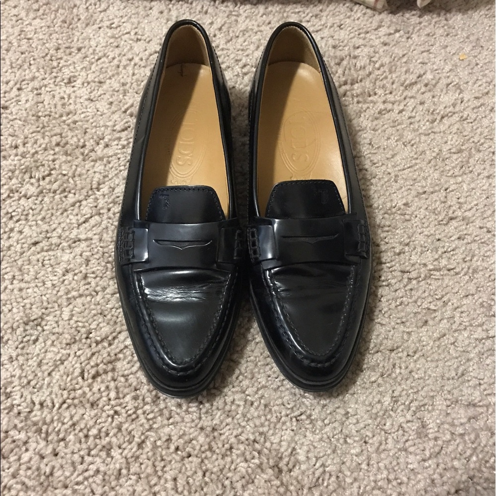 Tod's black loafer
