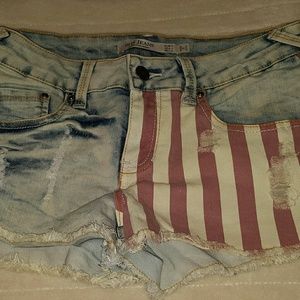 Anericana Shorts