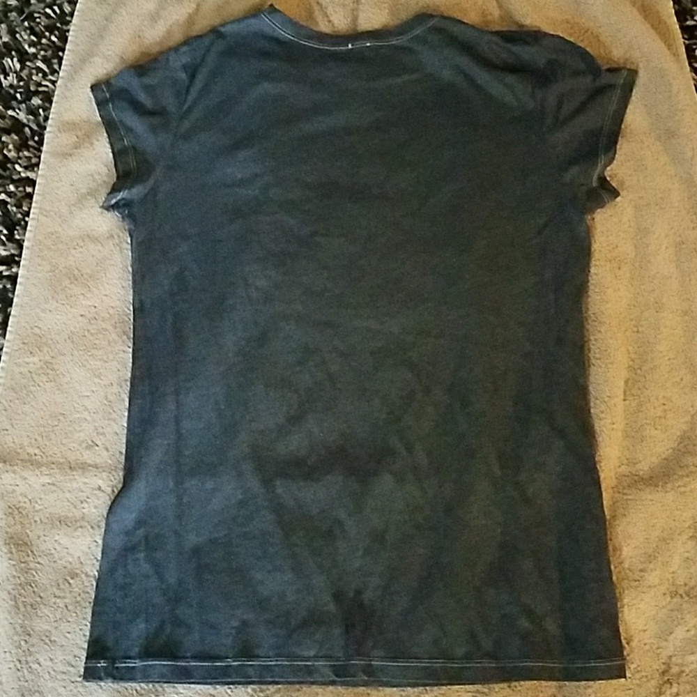 Peace sign tee - Picture 3 of 3