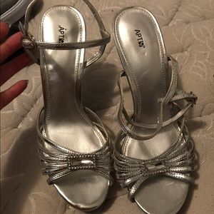 Heels only worn once! Very comfy for any occasion