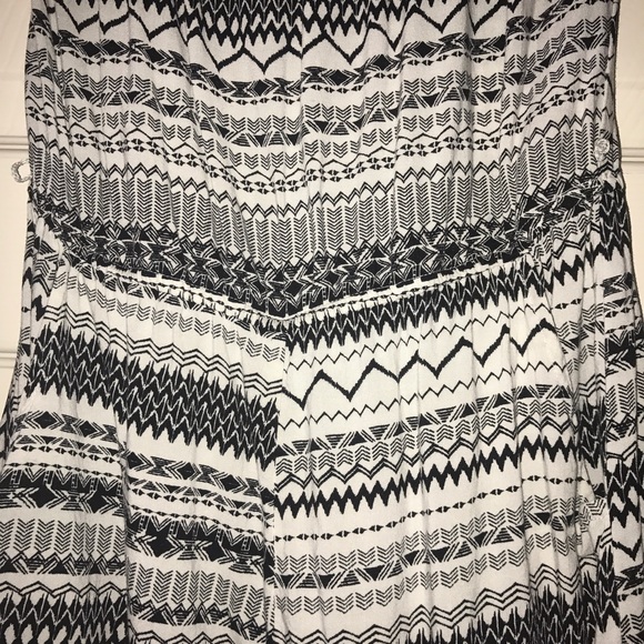 Black and White Romper - Picture 2 of 3