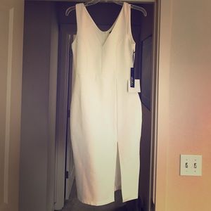 Little white dress with slit in the front!