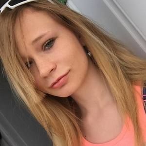 Meet your Posher, Sierra