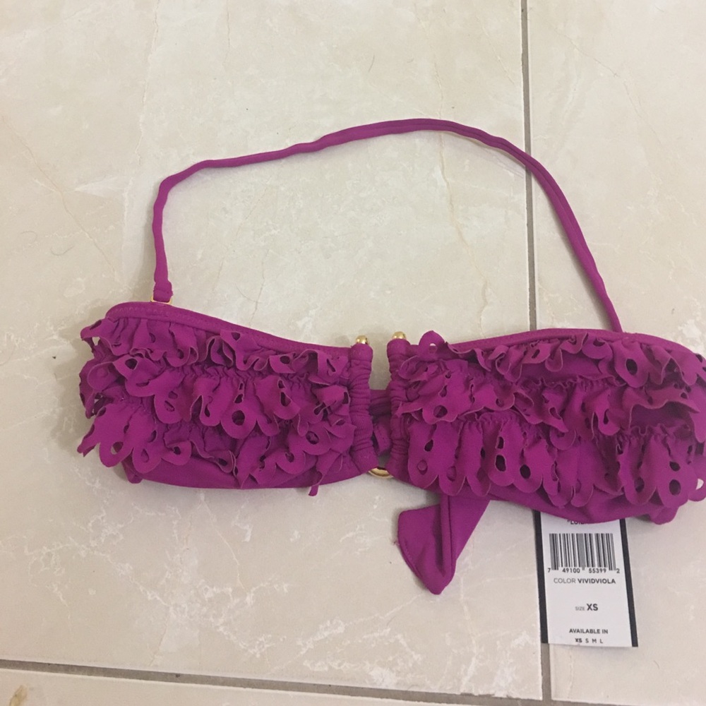 🎉JUST REDUCED 🎉Bcbg bathing suit top