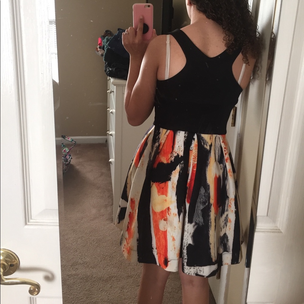 Patterned dress - Picture 4 of 4