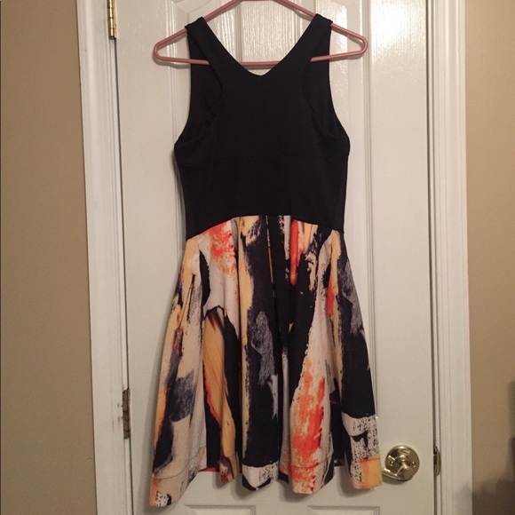 Patterned dress - Picture 2 of 4