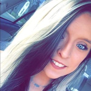 Meet your Posher, Kacey