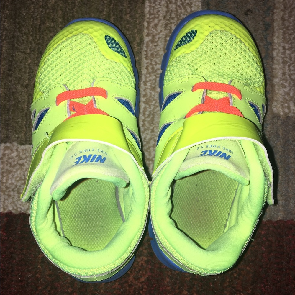 Bright yellow size 10 toddler Nikes