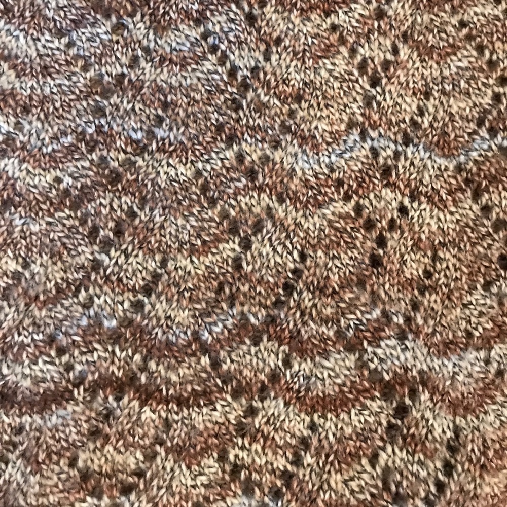 Beautiful Sweater - Picture 4 of 4