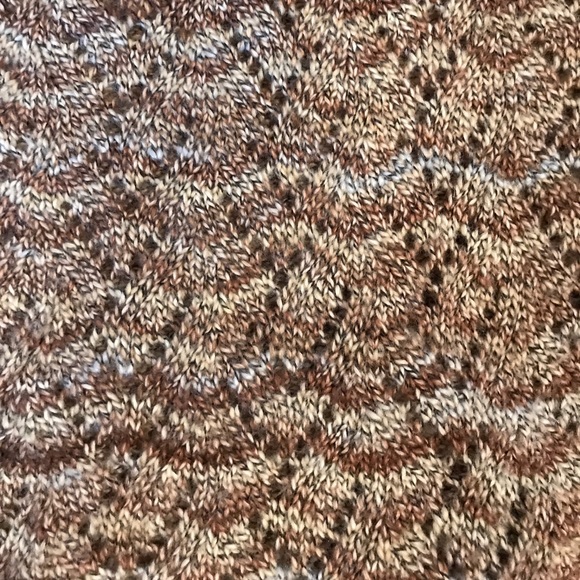 Beautiful Sweater - Picture 4 of 4