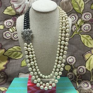 NIB Stella & Dot Daisy Pearl Necklace