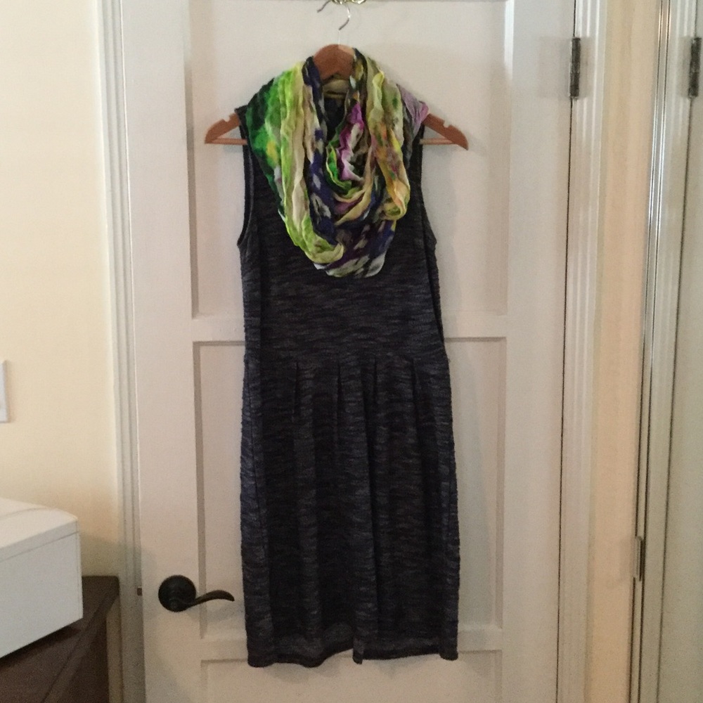 Ann Taylor loft, navy sleeveless dress