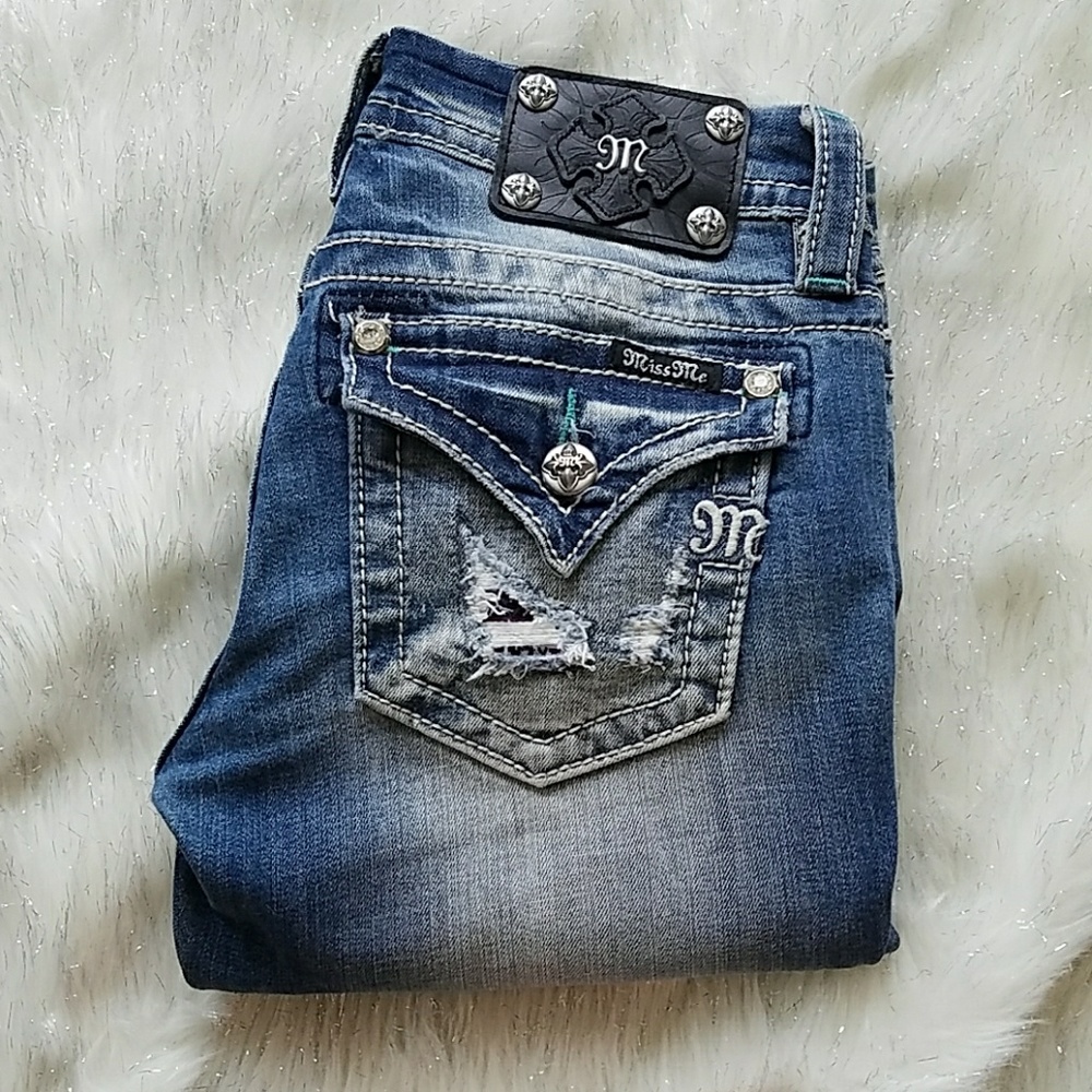 Miss Me Signature Cropped Denim