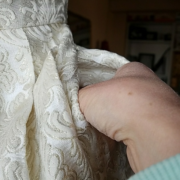 Gold and Cream Elegant Dress - Picture 3 of 5