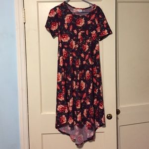 EUC Small floral Carly