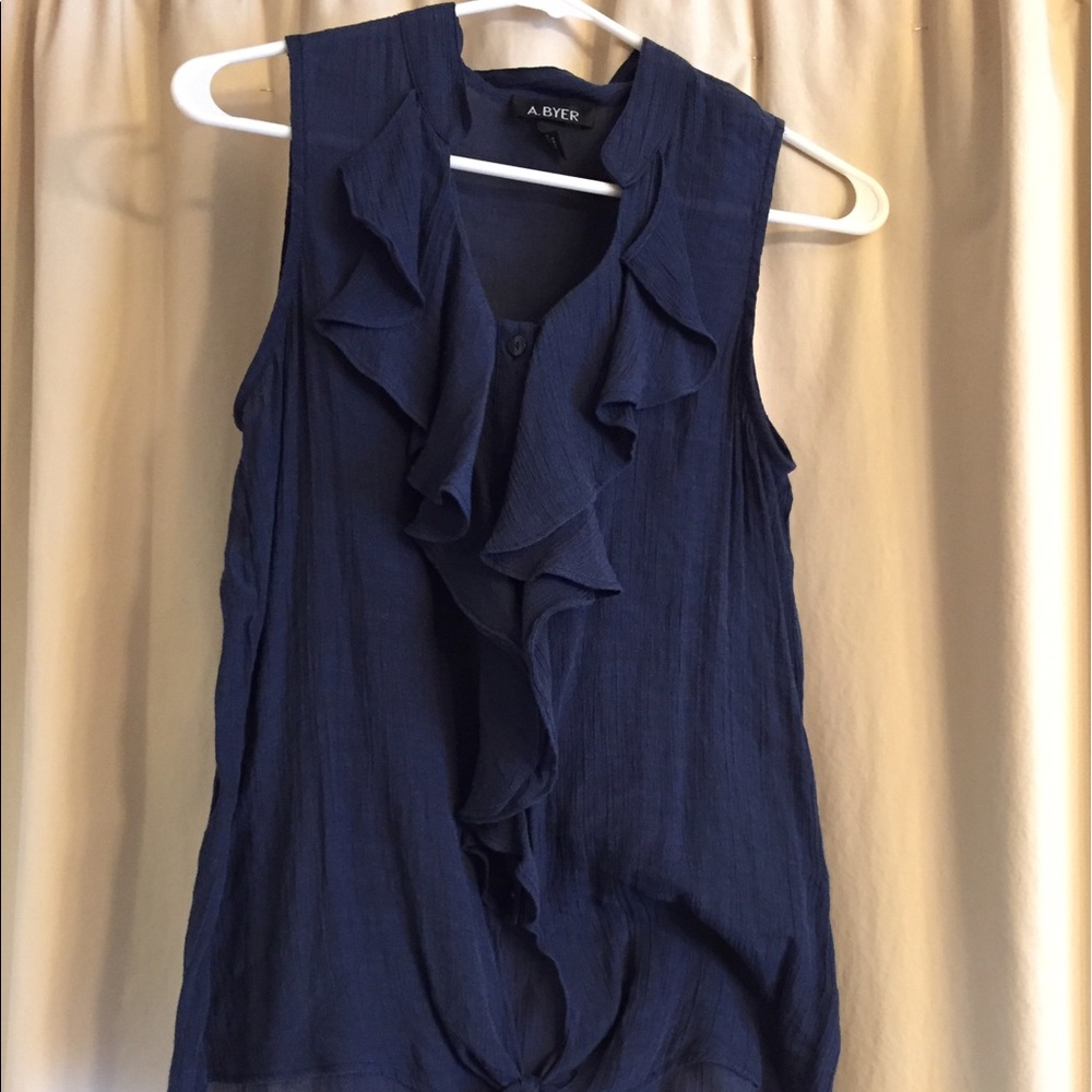 *****SOLD***A.Byer navy blue, sleeveless blouse.
