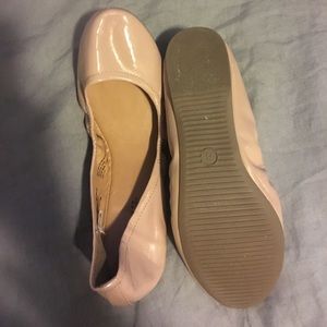 Nude ballet flats