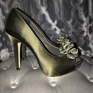 Steven by Steve Madden Pumps. NEW.
