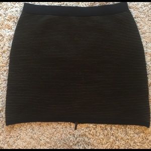 Banana Republic Skirt With Full Zipper Detail - XL