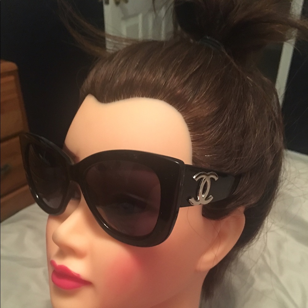 2 TRENDY C C FASHION sunglasses NEW