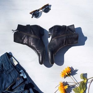 SALE 🔥 - NINE WEST - Leather Ankle Booties - 🔥😍