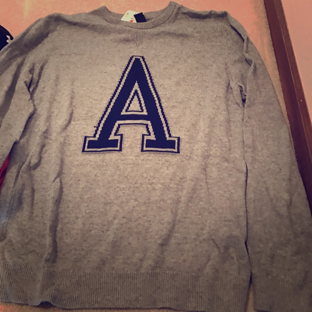 New H&M Sweater