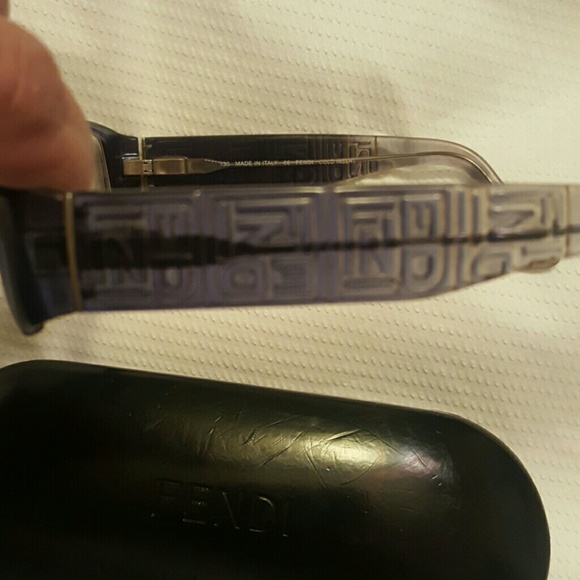 Fendi Authentic   prescription glasses - Picture 5 of 7