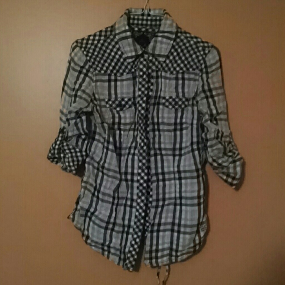 Guess Medium Plaid button down