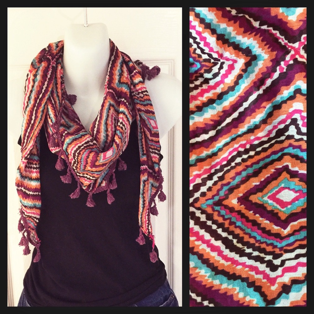 ‼️‼️50% OFF 🐼 | Dutch Style Scarf with Tassels