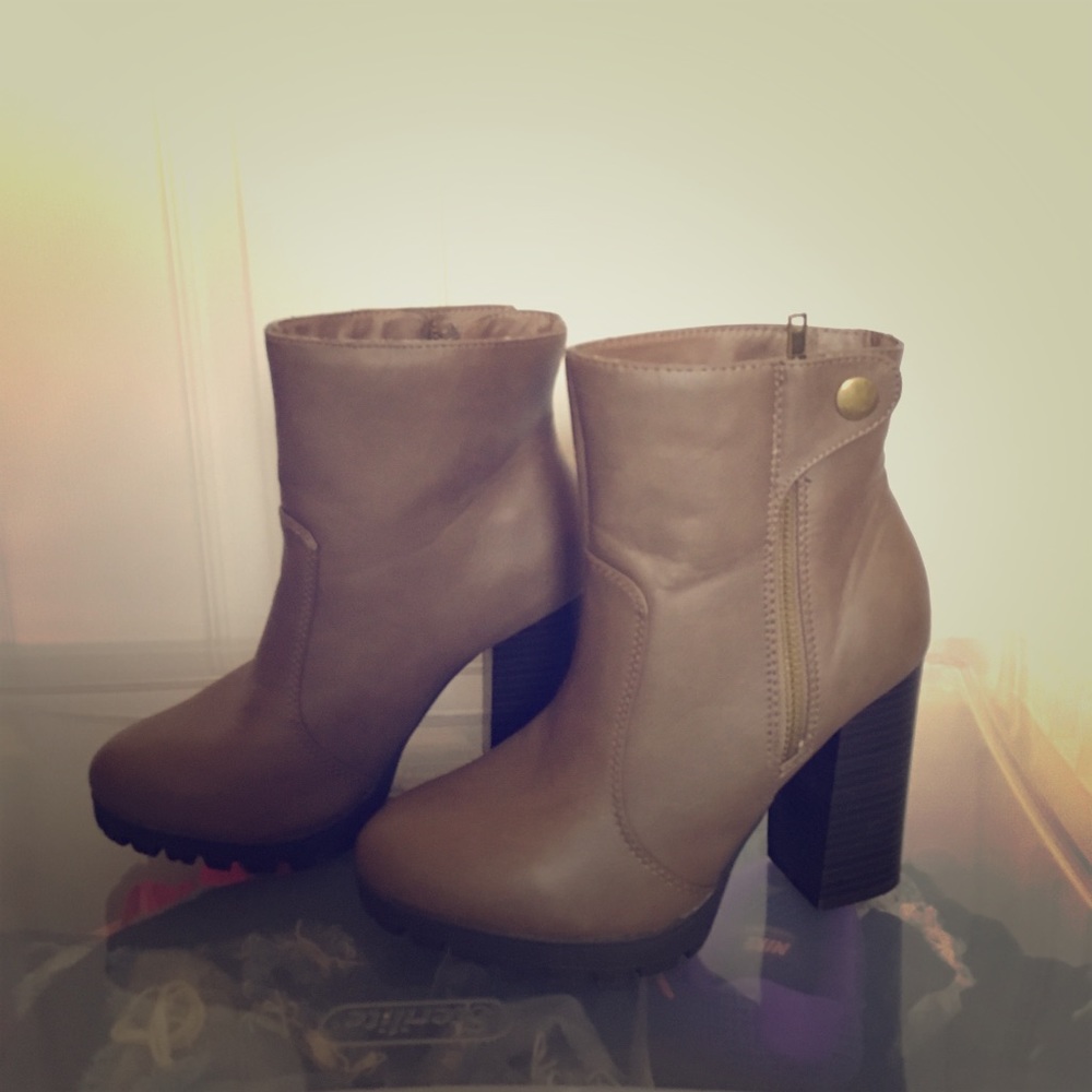 Wild Diva heeled ankle boots