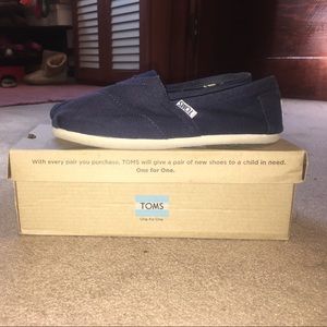 Toms Women's Classic Canvas navy