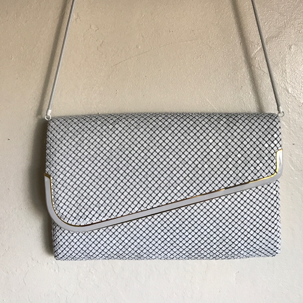 Vintage clutch purse with chain