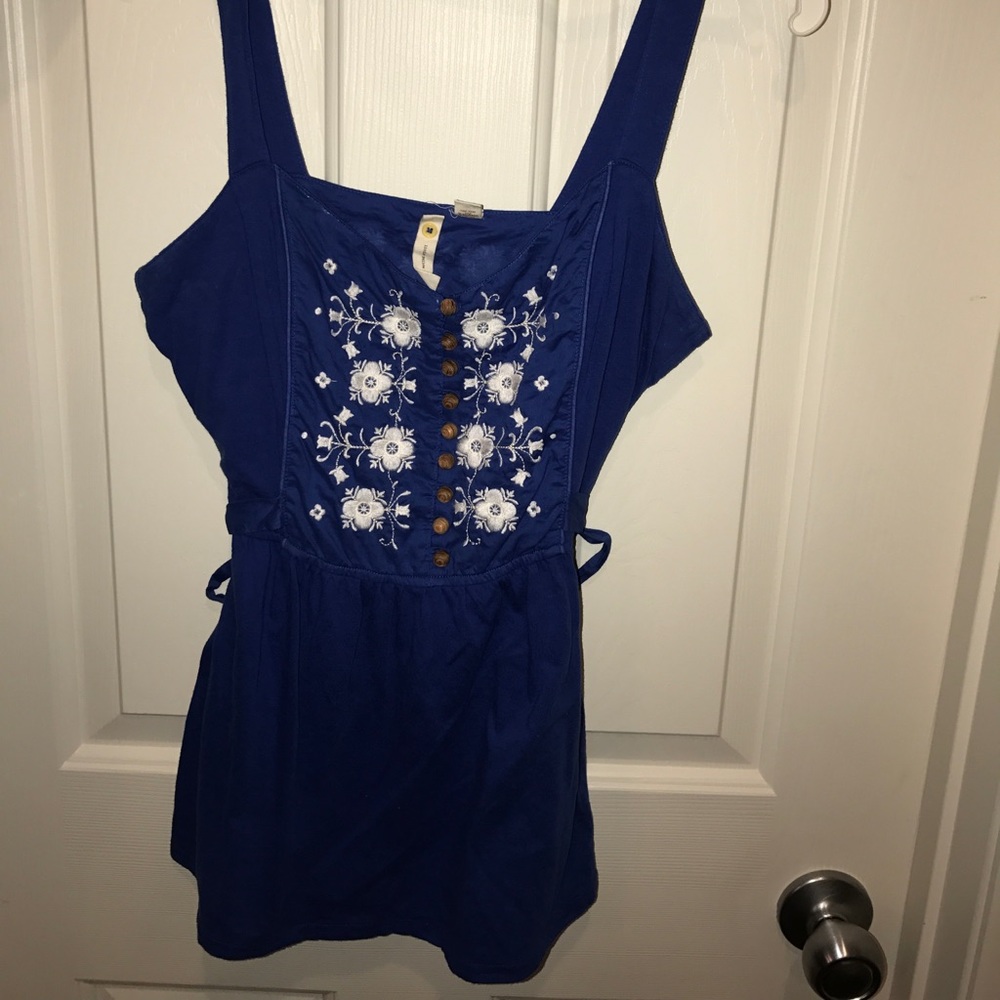 ANTHROPOLOGIE royal blue tank with cream flowers