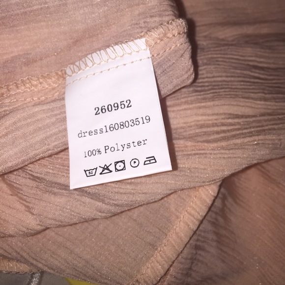 Dress - Picture 5 of 7