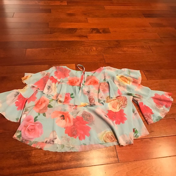 👗NWT Asos floral crop top with ruffles - Picture 5 of 7