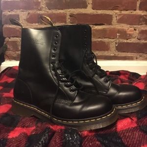 Dr. Martens 1490