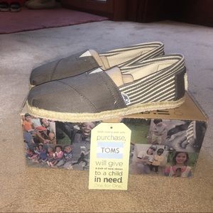 Toms women's classic slip on university ASH