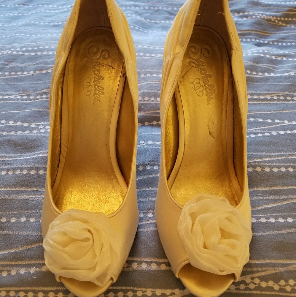 Cream Heels