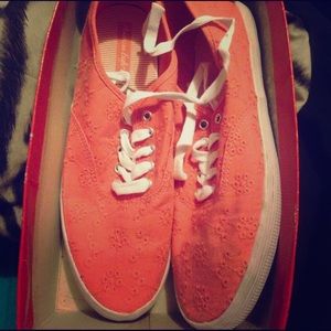 Size 8 American eagle