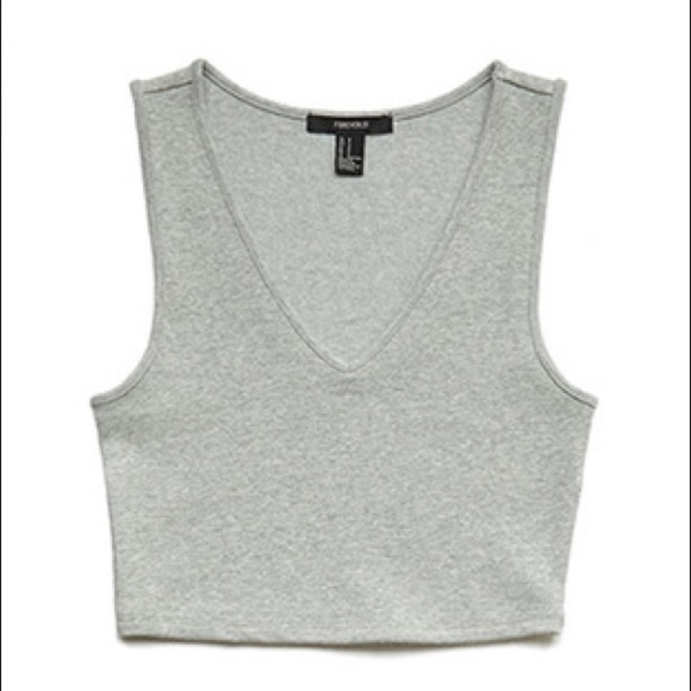 NWOT V-Neck crop.
