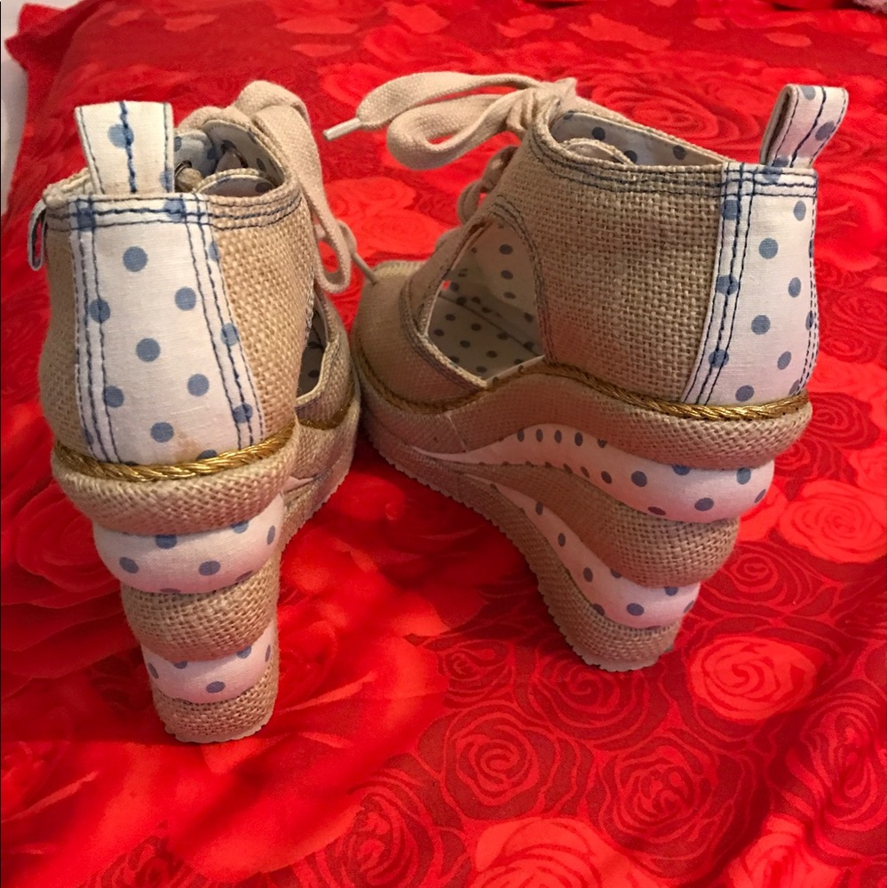 Shoes - Picture 2 of 2