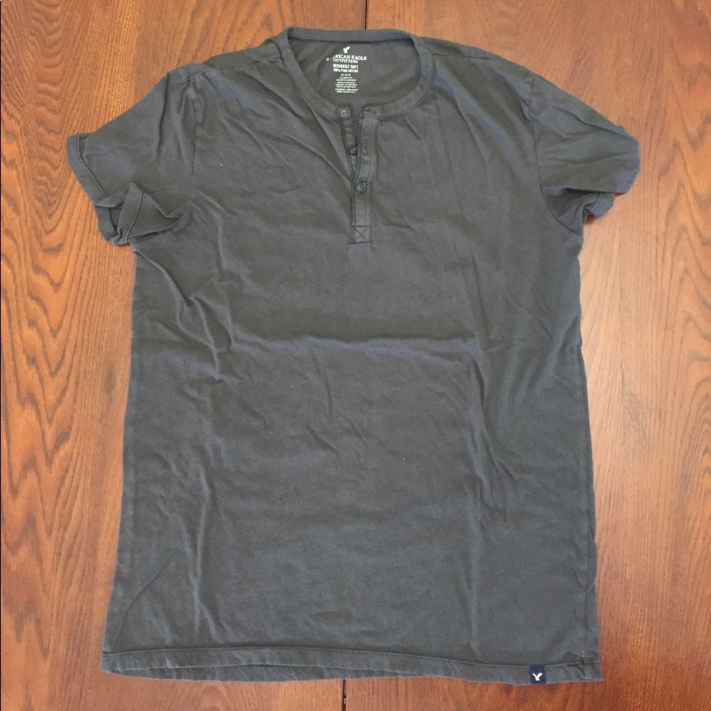 American Eagle M Dark Gray Short Sleeve