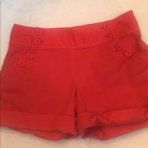 Shorts - Picture 2 of 3