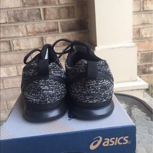 asics metrolyte black iris