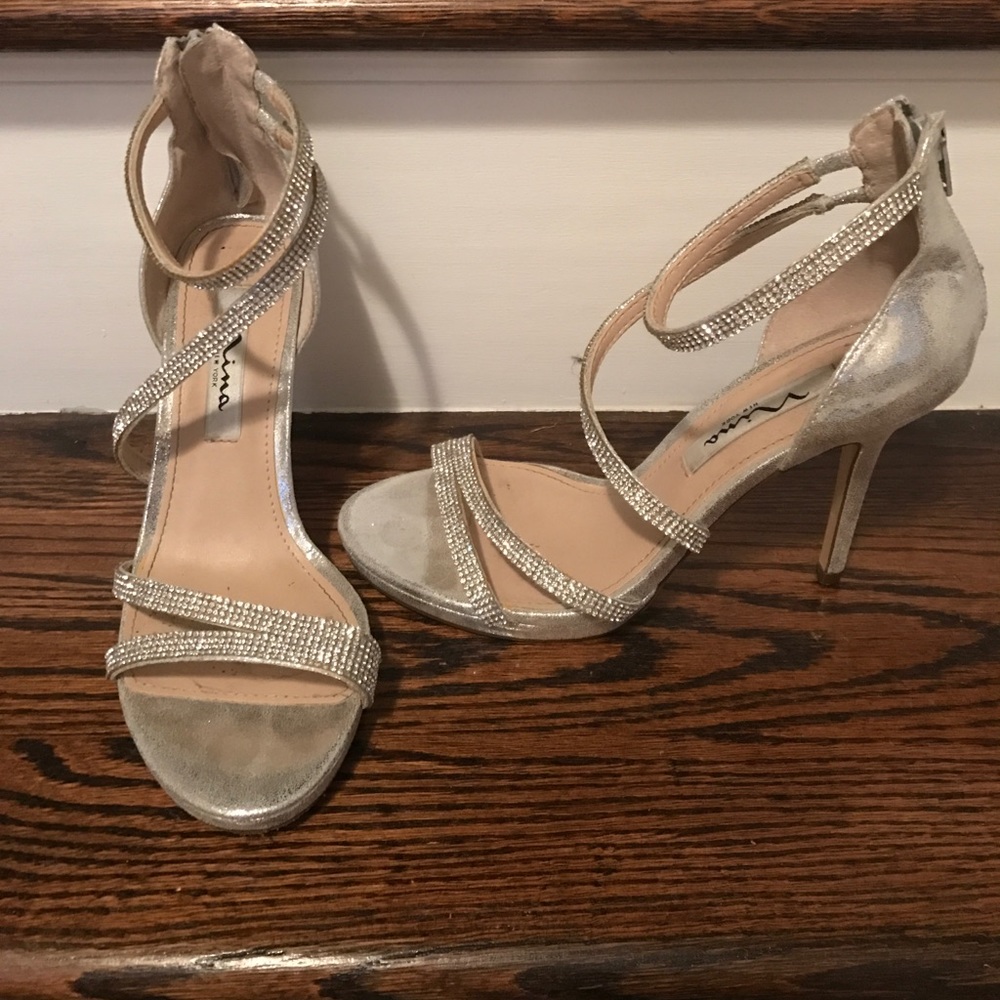 Nina New York Pumps