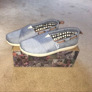 Toms (YOUTH) classic canvas chambray bimini