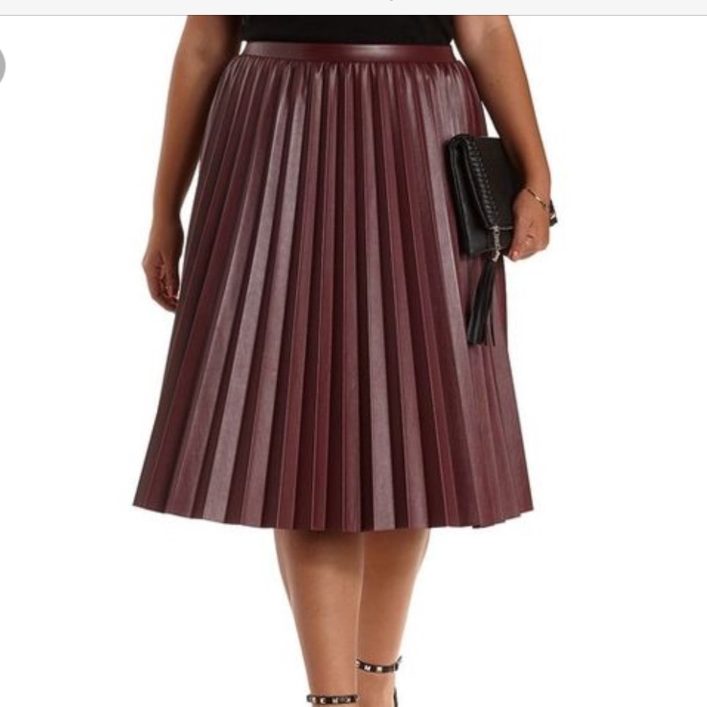 Pleated pleather skirt
